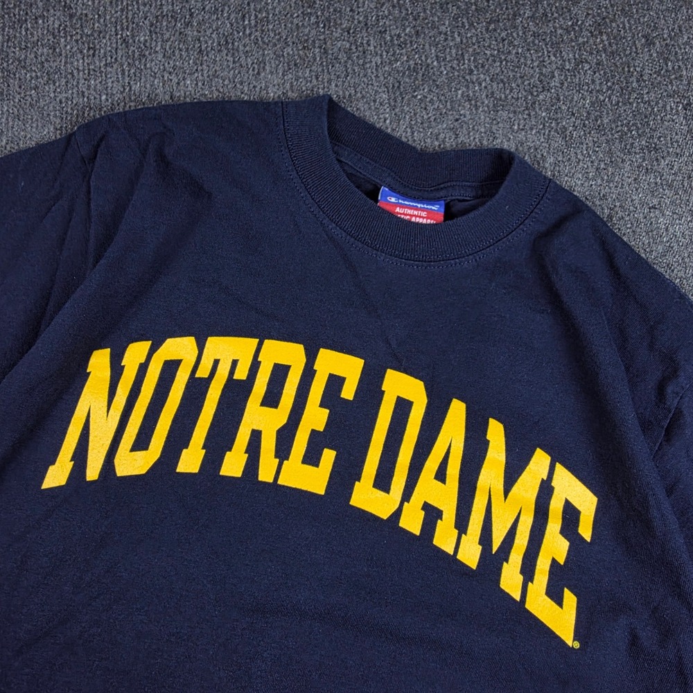 Vintage Champion T Shirt Mens Medium Navy Blue Notre Dame Fighting Irish 90s Y2K